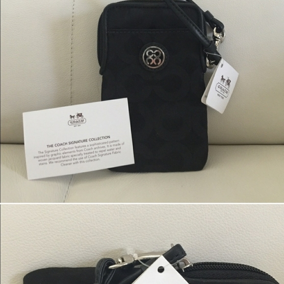 NWT COACH SIGNATURE WRISTLET/CARDHOLDER - Picture 3 of 4